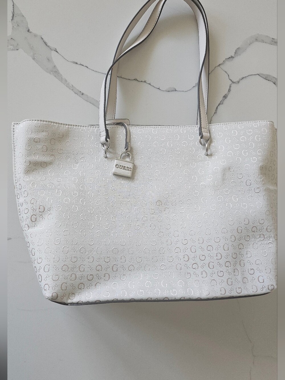 NWOT GUESS White Logo Tote Bag
